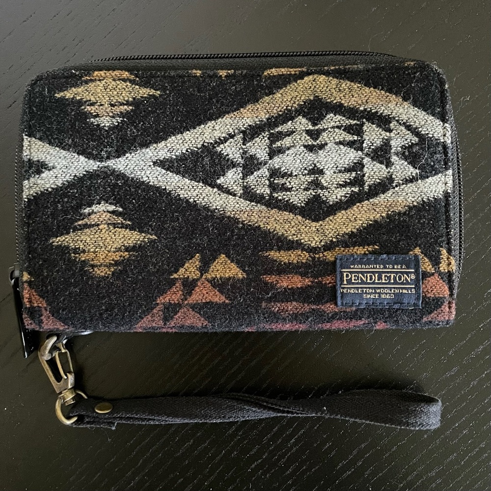 Pendleton Smartphone Wallet / Wristlet
